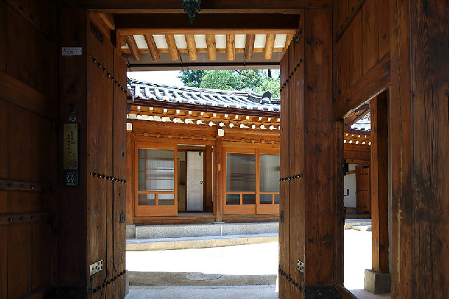 홍건익가옥 정기 도슨트 포스터